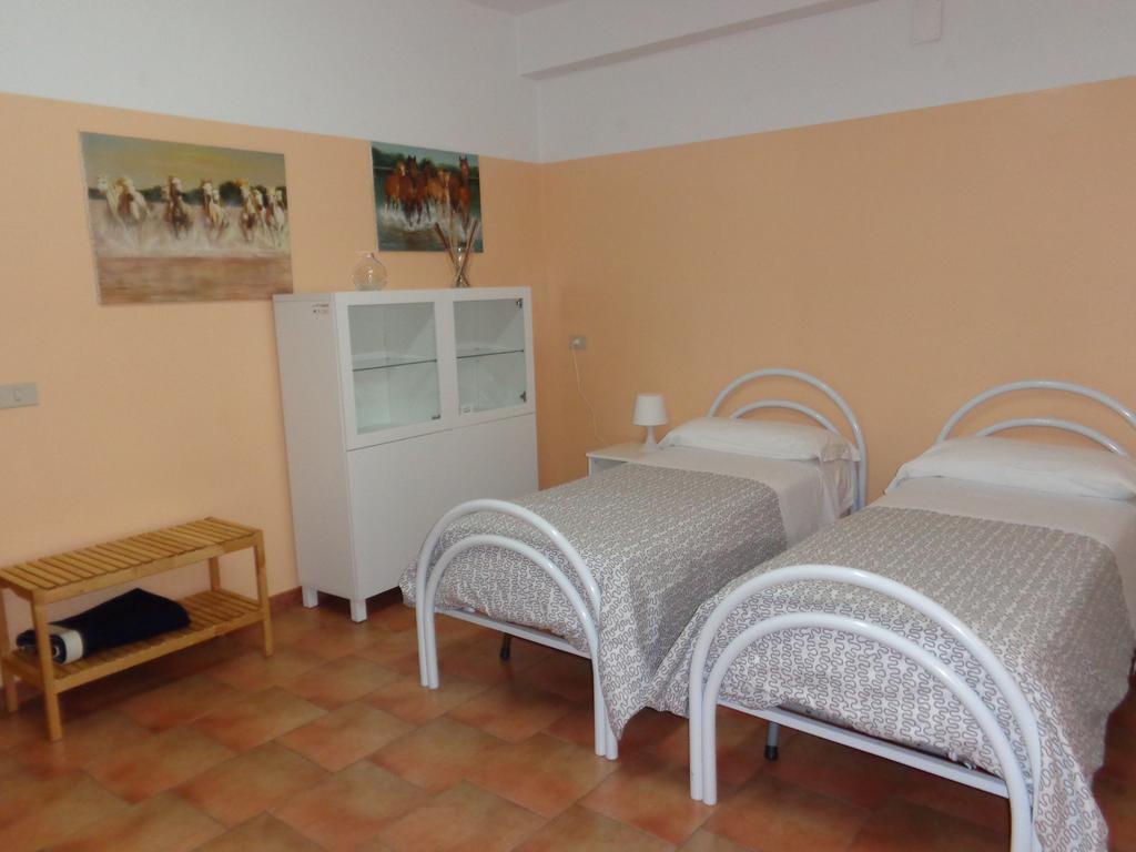Akron B&B SantʼAlessio Siculo エクステリア 写真